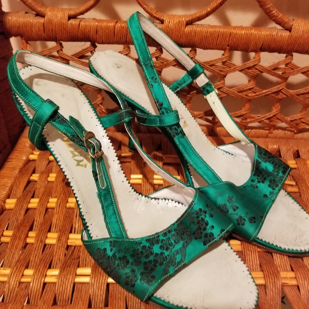 1940s Satin Asian Floral Slingback Heels